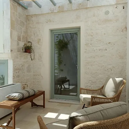 Montesanto 60 Suite&relax Bed and breakfast 4*